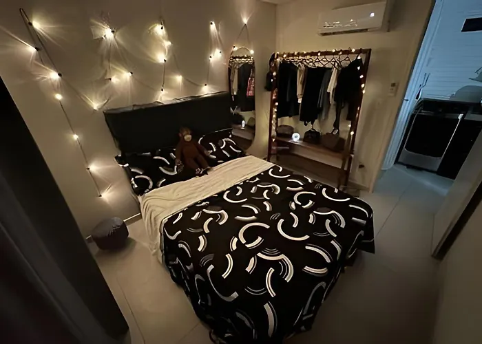 Flat 1 quarto | 4 hóspedes | Praia + Wi-Fi | MCMY